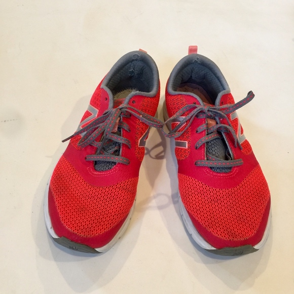 New Balance 711 Sneakers Size 6.5 - Picture 2 of 7